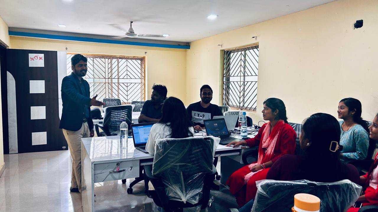 WhatsApp Image 2025-05-28 at 14.00.03_b0f0bb59